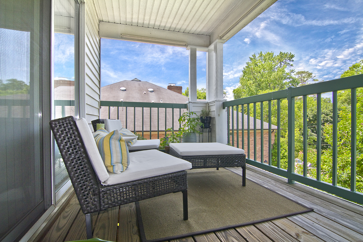 2424 Selwyn ave - E